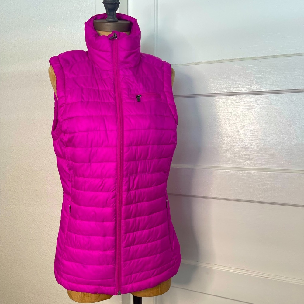 HOT DEAL🔥 Magenta Pink Columbia Brand Woman’s Vest/ Size Small